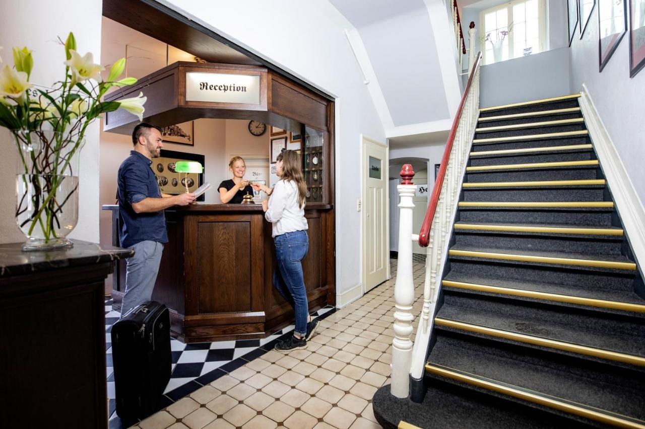 Hajo'S Germania Lodge & Irish Pub Rüdesheim am Rhein Exteriér fotografie